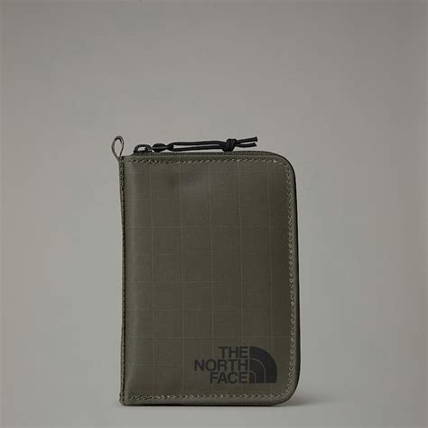 cartera base camp the north face|Base Camp Voyager Wallet .